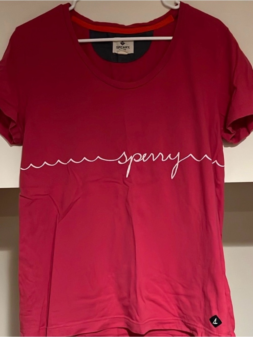 Sperry Women's Raspberry Short Sleeve Logo Tee